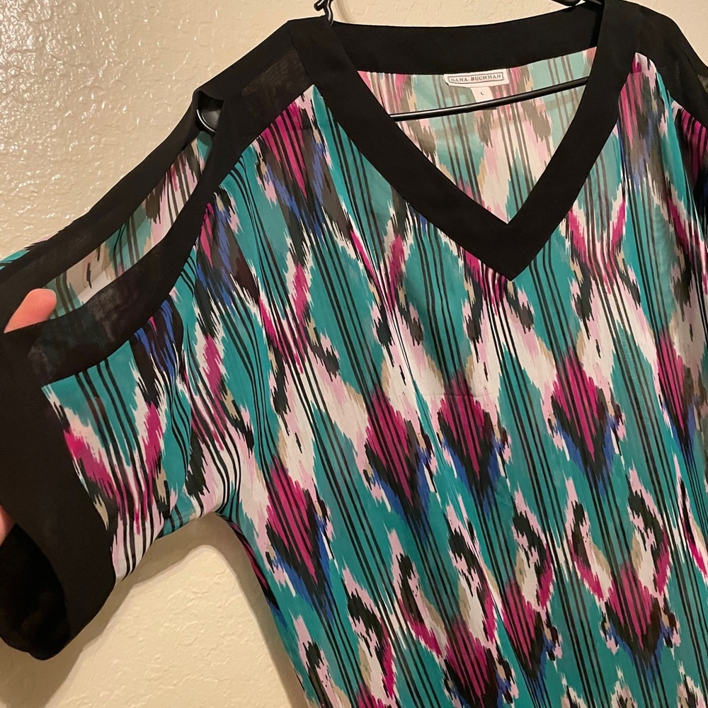 Open shoulder top